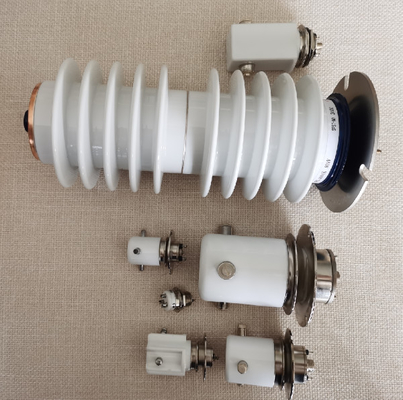 購入 白色セラミックSPST-NC 10KV JPK43B234 12VDC 25AのRFリレースイッチを搭載するアンテナカップラー online manufacture